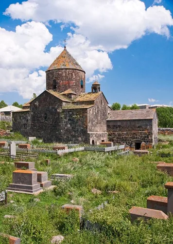 Монастырь Макеняц